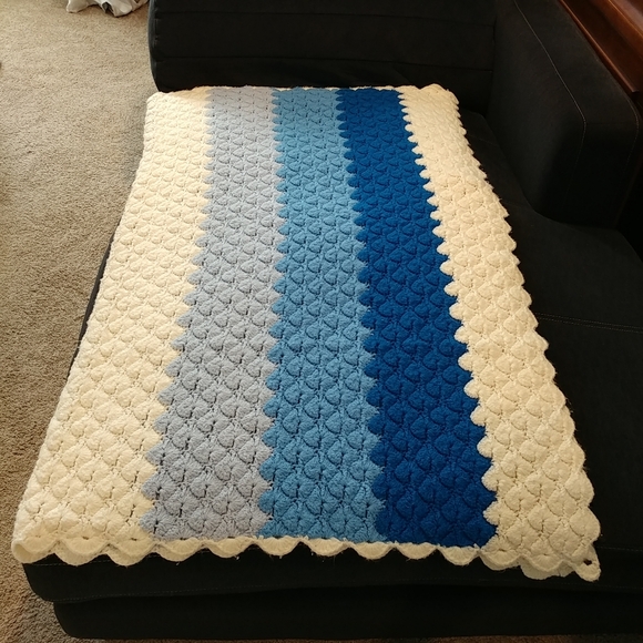 Vintage Hand Knit Blanket Crochet Blanket Large 64×50 Blue White Stripe Handmade - Picture 7 of 16